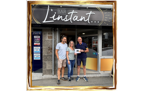 "L'INSTANT BAR" RÉCOMPENSE LE TROU EN 1 DE BERNARD !
